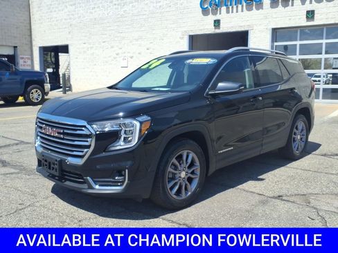 Certified 2024 GMC Terrain SLT AWD/4WD image 3