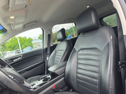 Used 2017 Ford Edge SEL w/ Equipment Group 201A AWD/4WD image 11