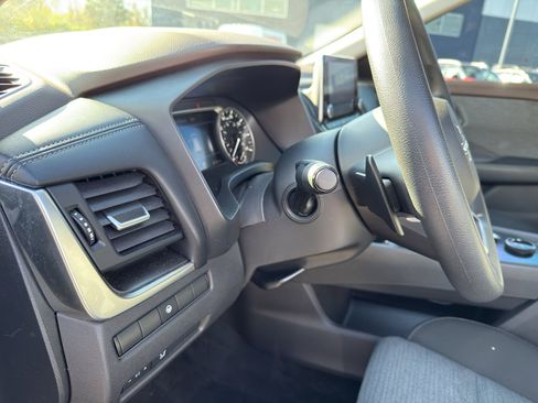 Certified 2023 Nissan Rogue SV image 14