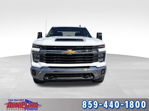Used 2024 Chevrolet Silverado 2500 LT w/ Convenience Package AWD/4WD image 9