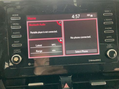 Used 2021 Toyota Camry LE FWD image 11