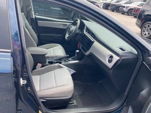 Used 2019 Toyota Corolla LE FWD image 18