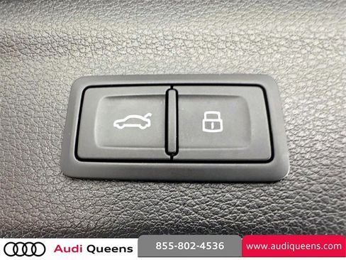 Used 2021 Audi Q3 2.0T Premium w/ Convenience Package image 11