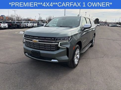 Used 2023 Chevrolet Suburban Premier image 6