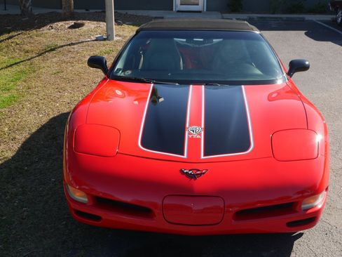 Used 2000 Chevrolet Corvette Convertible image 66
