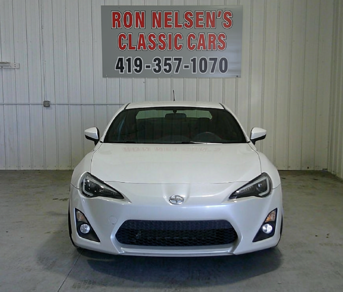 Used 2013 Scion FR-S RWD image 3