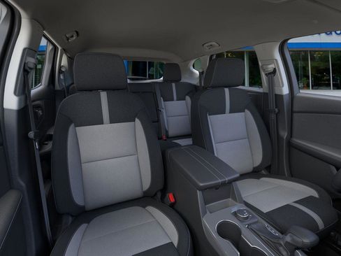New 2025 Chevrolet Blazer LT w/ Convenience Package FWD image 16