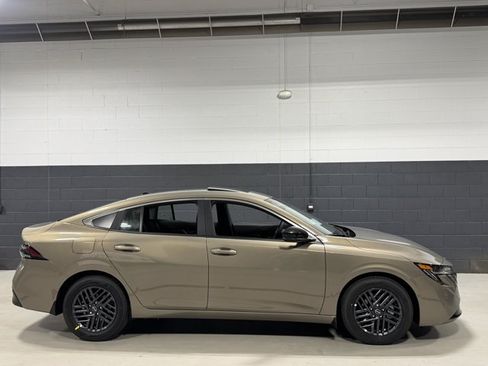New 2026 Nissan Sentra SV w/ SV Convenience Package FWD image 5