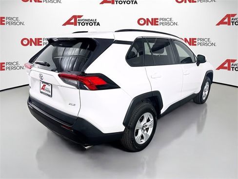Used 2019 Toyota RAV4 XLE image 7