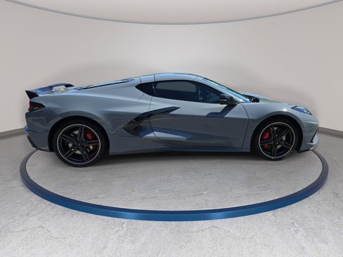 Used 2024 Chevrolet Corvette Stingray Preferred Cpe w/ Z51 Performance Package RWD image 4