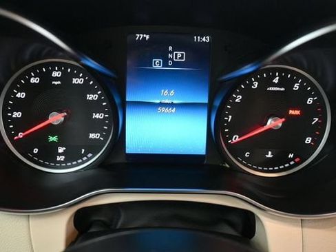 Used 2022 Mercedes-Benz GLC 300 4MATIC image 18