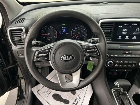 Used 2020 Kia Sportage LX w/ LX Popular Package image 4