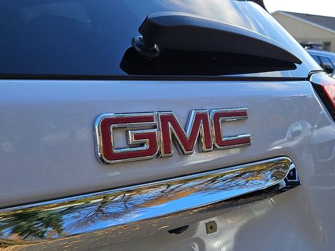 Used 2019 GMC Terrain SLE image 28