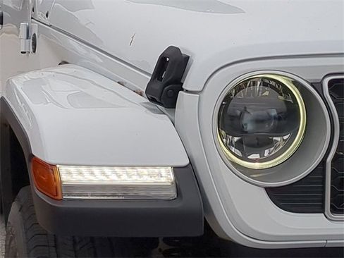 New 2025 Jeep Wrangler Sahara w/ Safety Group image 9