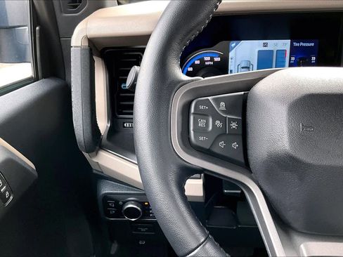 Used 2023 Ford Bronco Wildtrak image 23