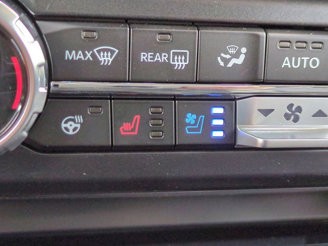 New 2026 Ford F250 Lariat w/ Black Appearance Package AWD/4WD image 25