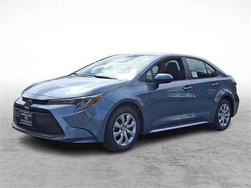 New 2025 Toyota Corolla LE image 2