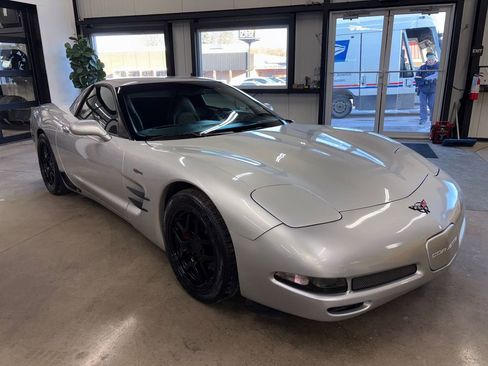 Used 2002 Chevrolet Corvette Z06 w/ Memory Pkg image 20