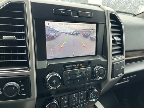 Used 2019 Ford F150 Lariat image 38