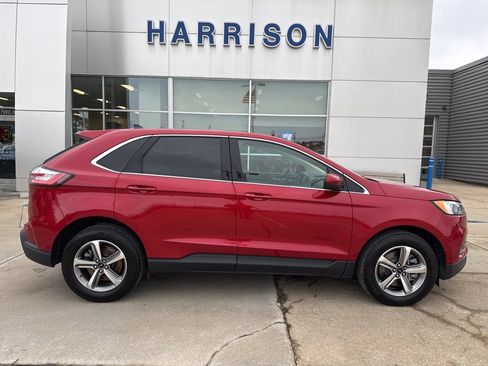 Certified 2024 Ford Edge SEL w/ Convenience Package image 5