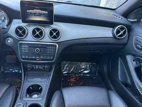 Certified 2017 Mercedes-Benz GLA 250 4MATIC image 29