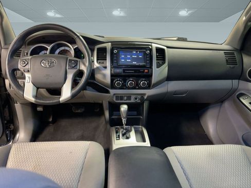 Used 2015 Toyota Tacoma PreRunner w/ SR5 Package image 14