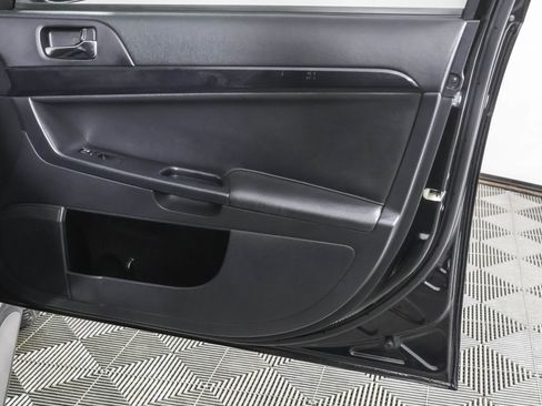 Used 2014 Mitsubishi Lancer Ralliart image 46