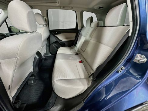 Used 2014 Subaru Forester 2.5i Premium w/ All-Weather Package AWD/4WD image 29