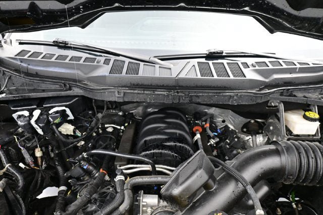 Used 2024 Ford F150 XLT AWD/4WD image 16
