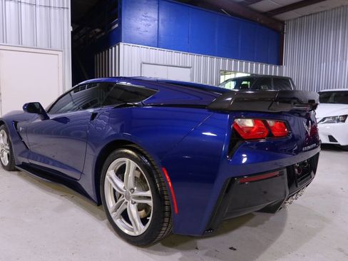 Used 2017 Chevrolet Corvette Stingray Coupe w/ 1LT image 3