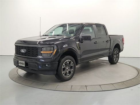 Used 2024 Ford F150 STX image 3