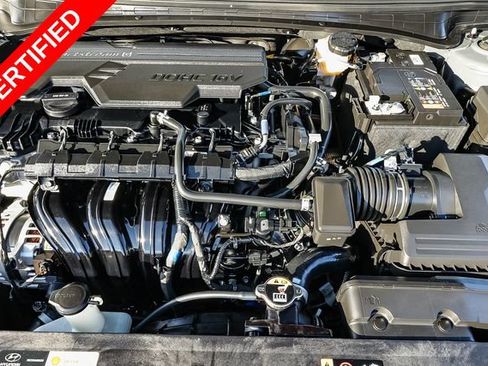 Used 2025 Hyundai Elantra Sport FWD image 12