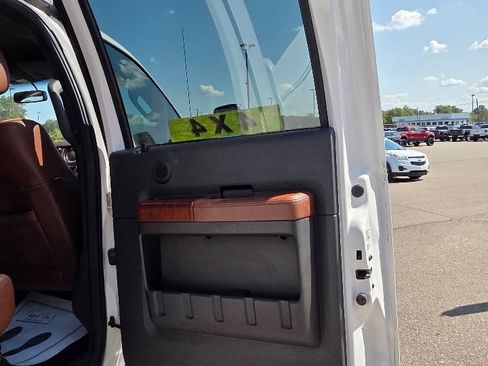 Used 2011 Ford F350 King Ranch w/ King Ranch w/Chrome Pkg image 15