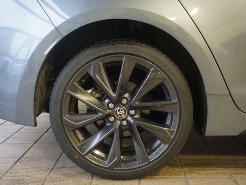 Used 2024 Toyota Corolla SE w/ SE Premium Package image 18