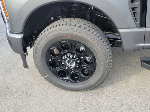 New 2026 Ford F250 XLT w/ XLT Premium Package image 10