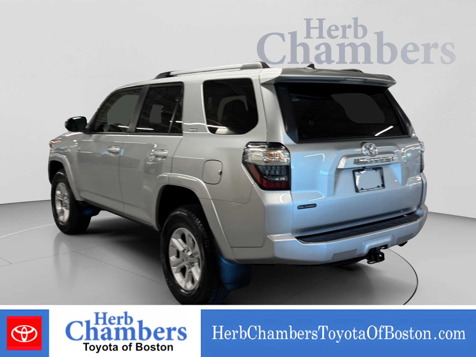 Used 2024 Toyota 4Runner SR5 Premium w/ Moonroof Package AWD/4WD image 3