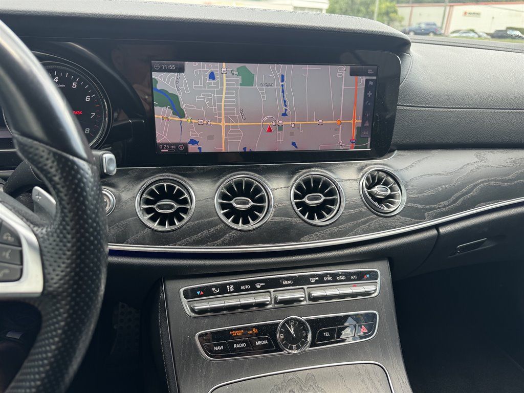 Used 2018 Mercedes-Benz E 400 Coupe image 9