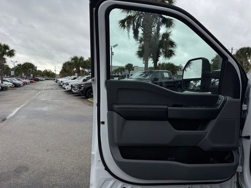 Used 2024 Ford F250 XLT image 39