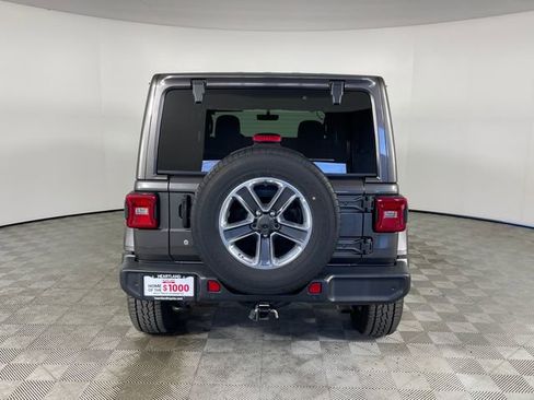 Used 2018 Jeep Wrangler Unlimited Sahara AWD/4WD image 22