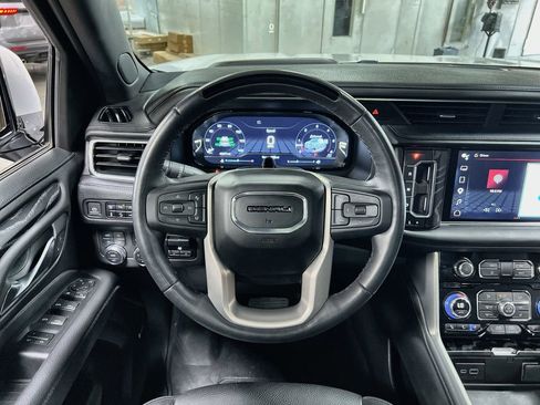 Used 2023 GMC Yukon Denali w/ Denali Reserve Package AWD/4WD image 18