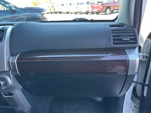 Used 2020 Toyota 4Runner Limited image 59