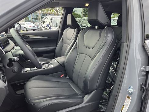 Certified 2026 INFINITI QX60 Luxe w/ Cargo Package image 12