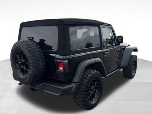Used 2024 Jeep Wrangler Willys image 5