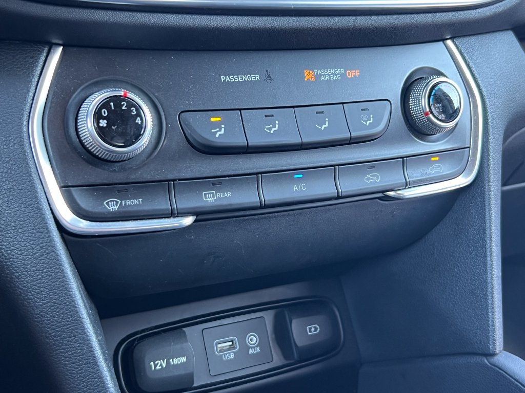 Used 2019 Hyundai Santa Fe SE AWD/4WD image 27