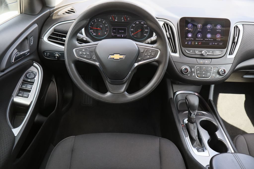 Used 2025 Chevrolet Malibu LT FWD image 23