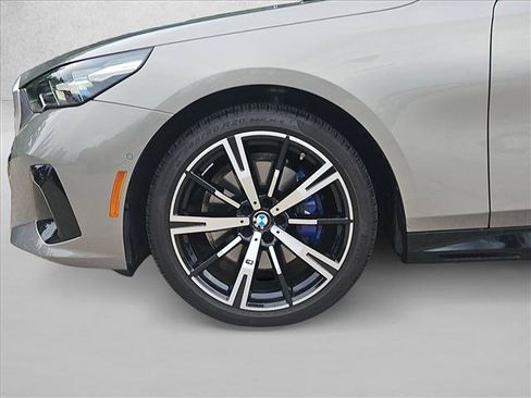 Certified 2026 BMW 530i w/ M Sport Package RWD image 22