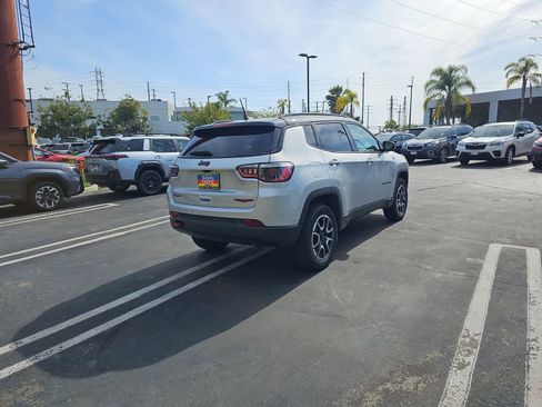 Used 2024 Jeep Compass Trailhawk image 7