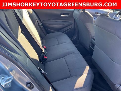 Used 2021 Toyota Corolla LE image 29