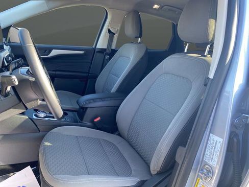 Used 2022 Ford Escape SE w/ Cold Weather Package FWD image 8