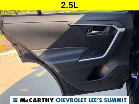 Used 2024 Toyota RAV4 XLE FWD image 32